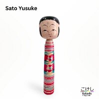 Sato Yusuke (佐藤佑介) a pseudonym. His family registered name is Sato Yuichi