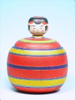 Sato, Seikō 10 (佐藤誠孝) This Ejiko Kokeshi is uniquely made with 4 additional interchangeable faces.